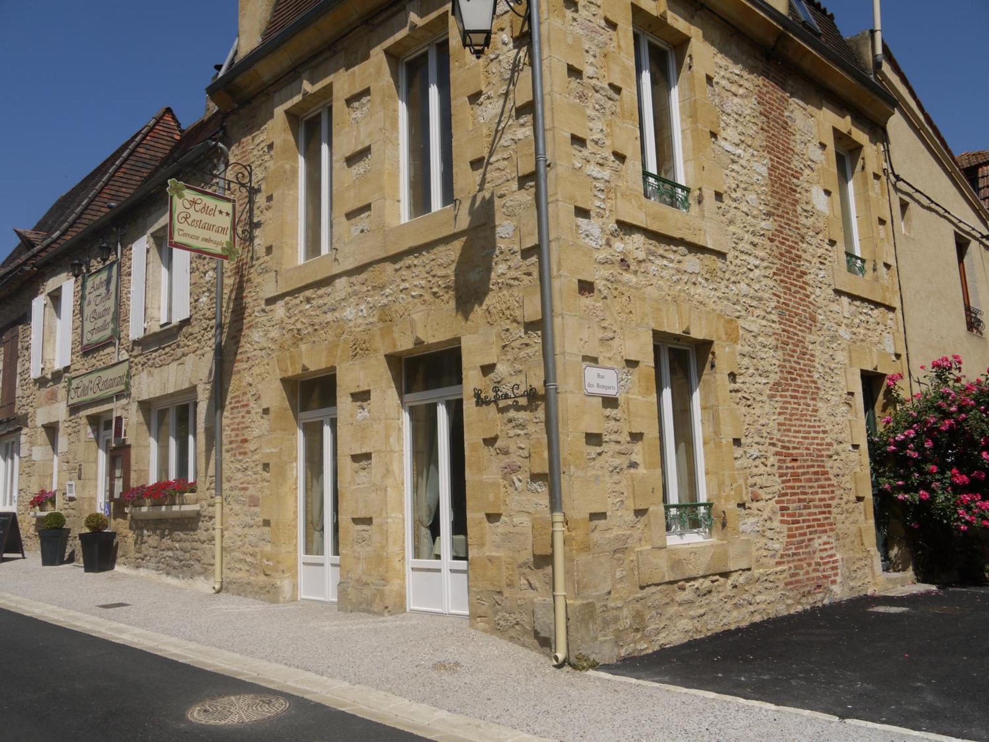 Le Trefle A Quatre Feuilles Hotel Siorac-en-Périgord Екстериор снимка