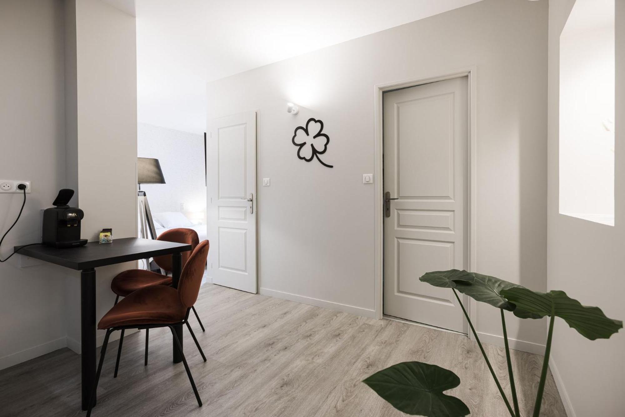 Le Trefle A Quatre Feuilles Hotel Siorac-en-Périgord Екстериор снимка