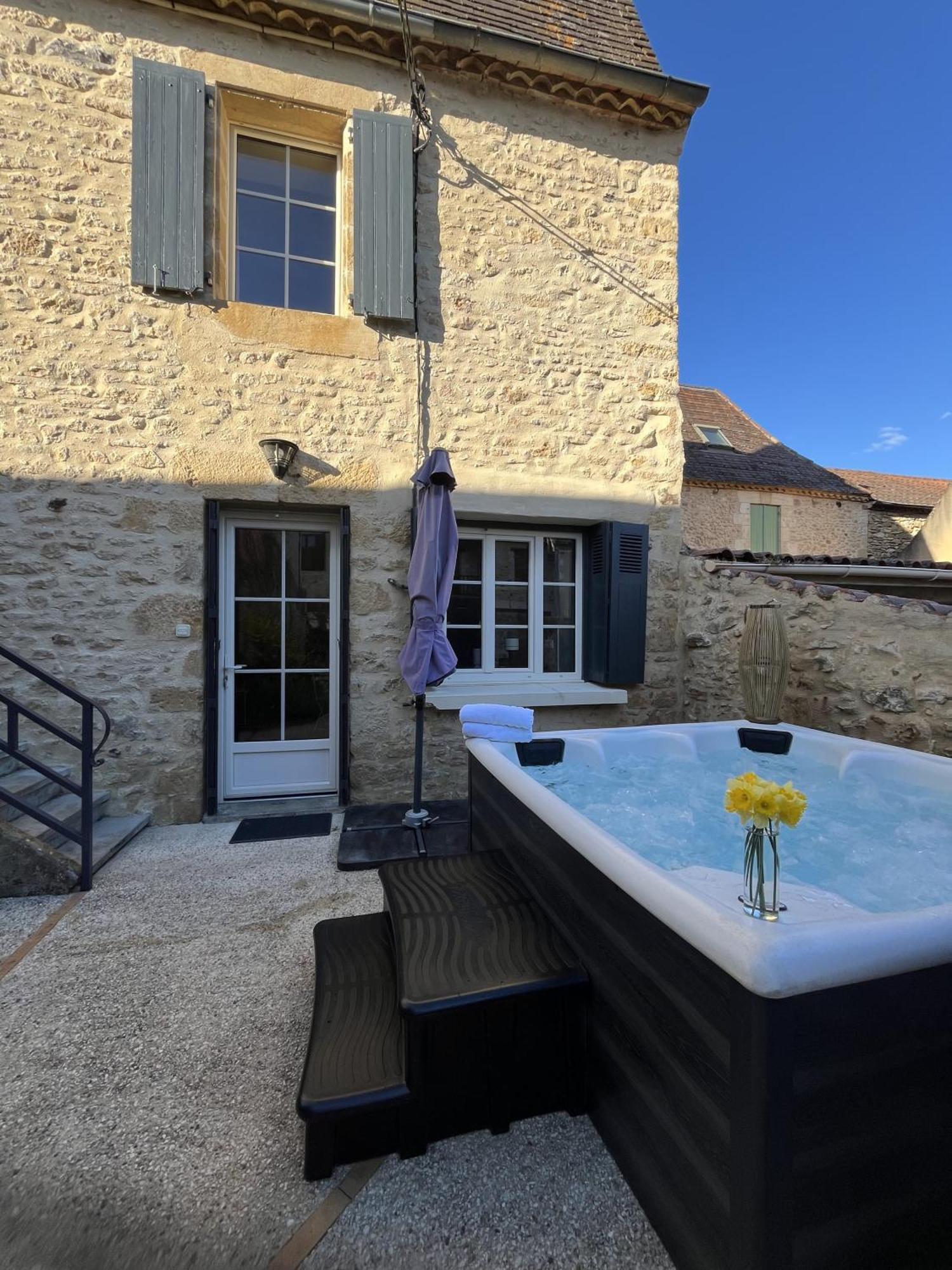 Le Trefle A Quatre Feuilles Hotel Siorac-en-Périgord Екстериор снимка